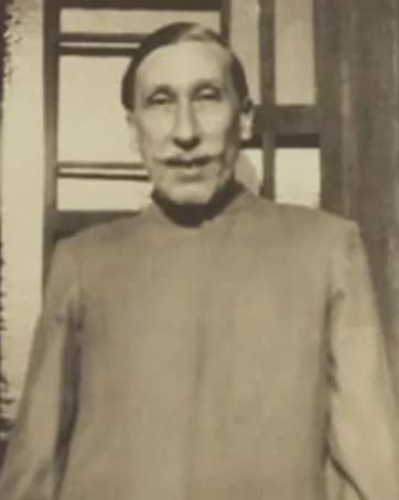 Guénon, René (1886-1951)