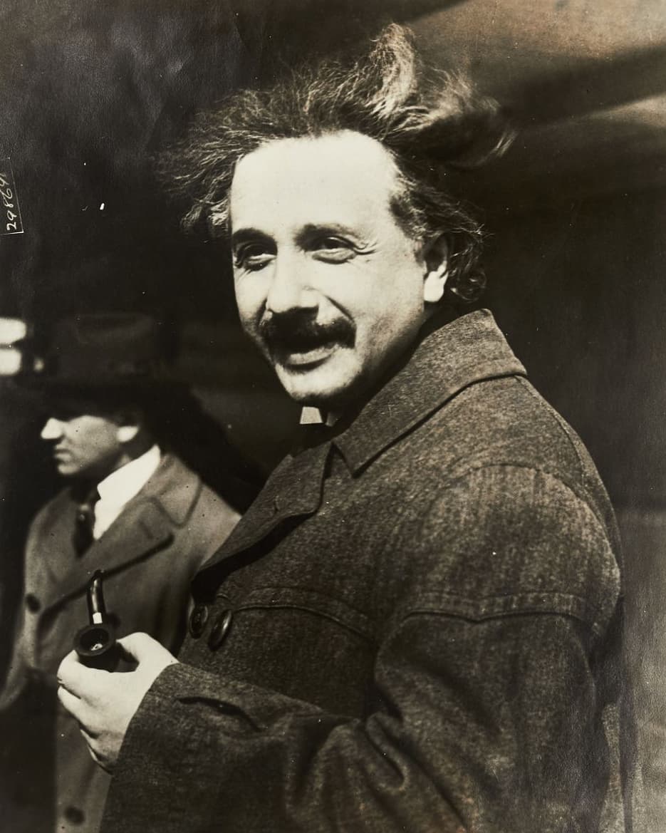 Albert EINSTEIN