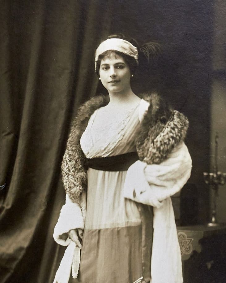 MATA HARI