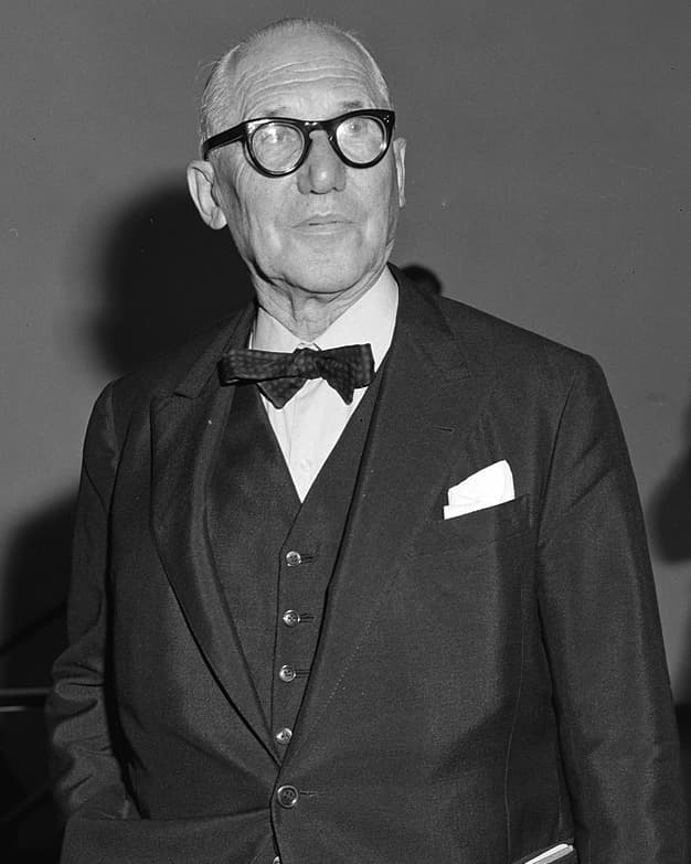 LE CORBUSIER