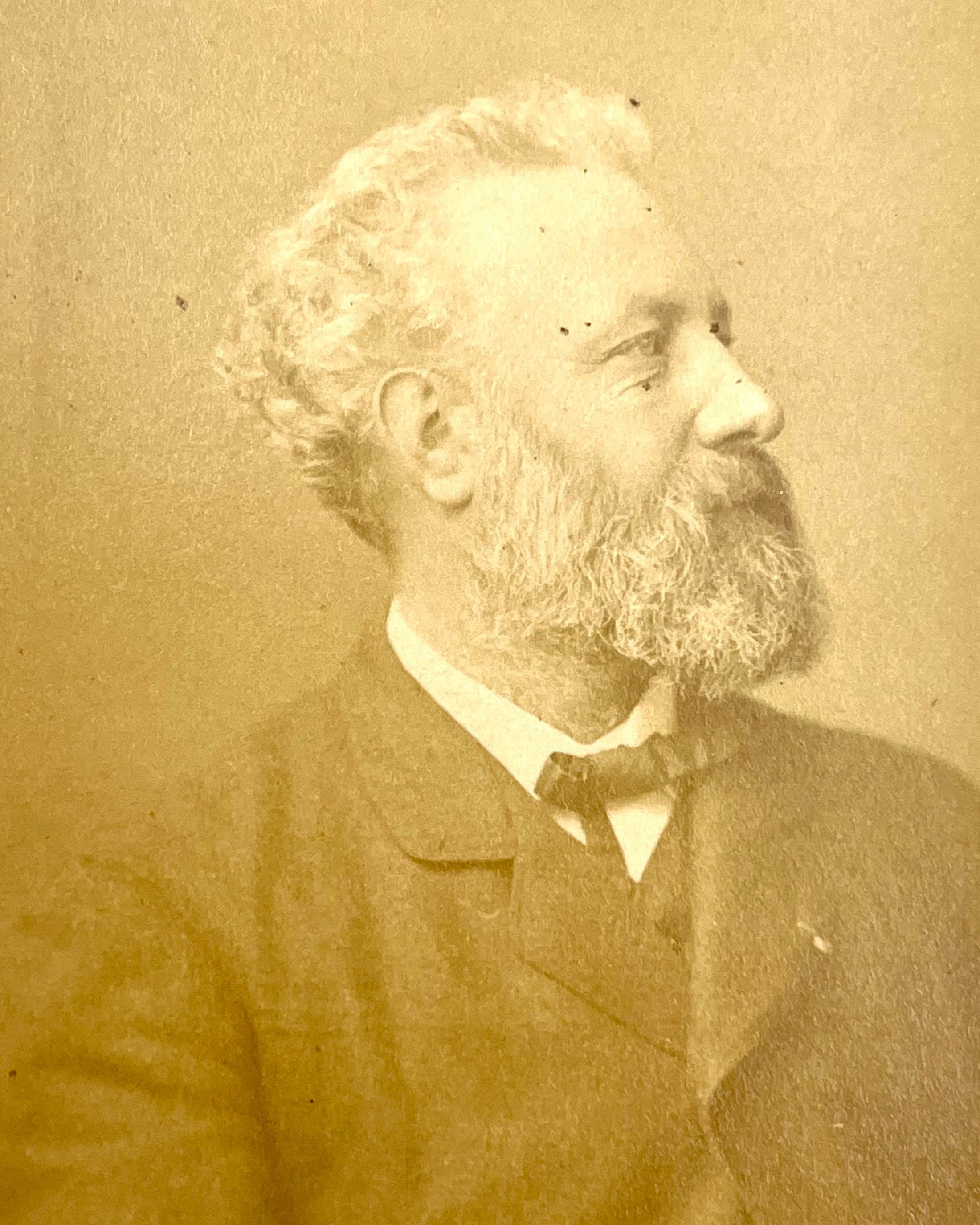 Jules VERNE
