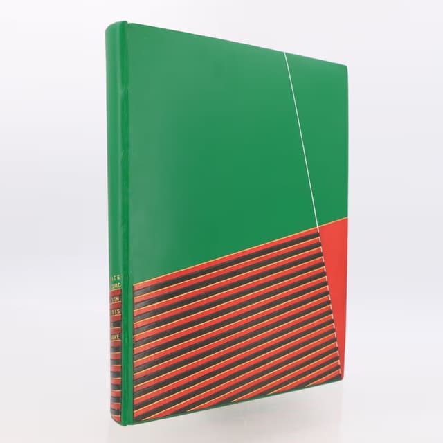 GENEVIÈVE DE LÉOTARD