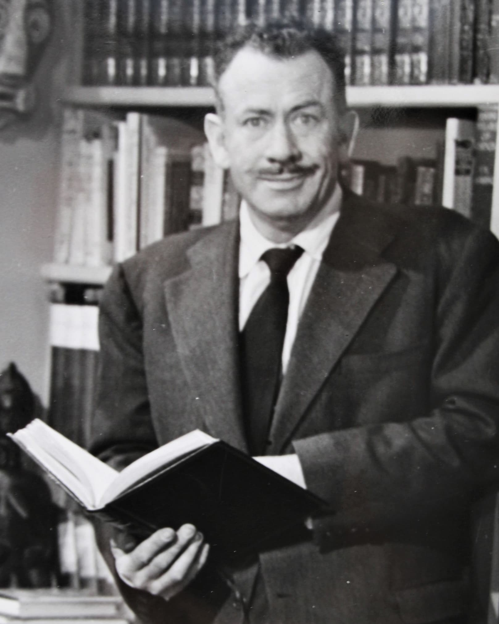 John STEINBECK