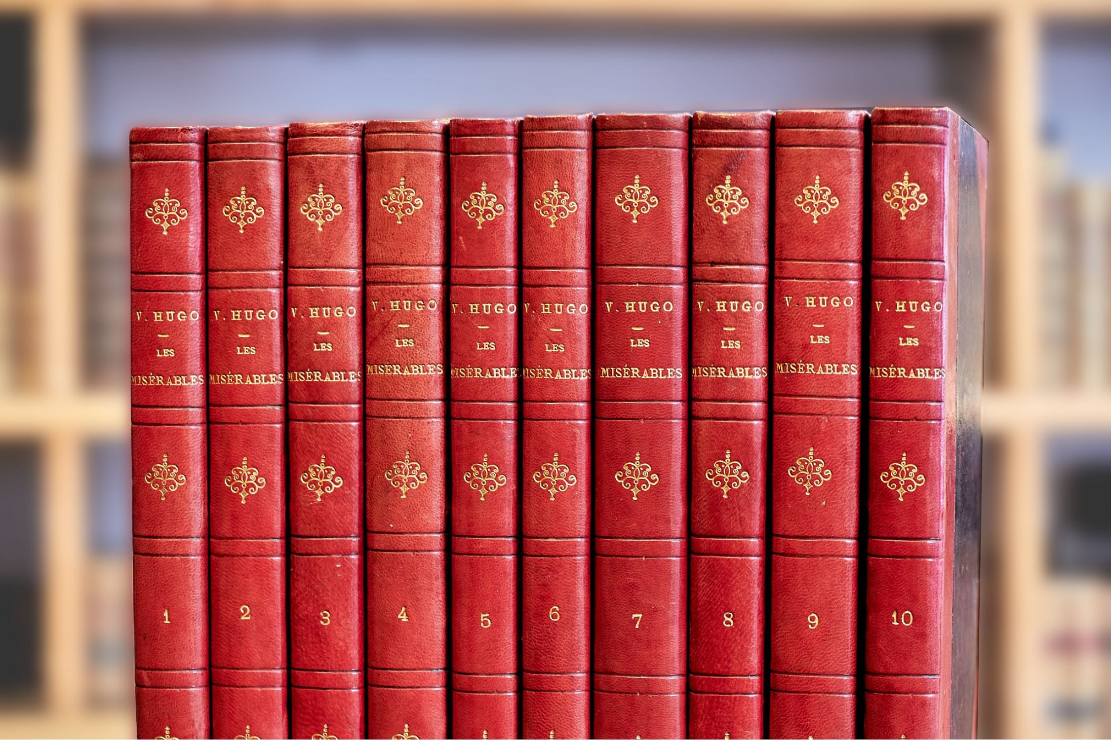 Clarification on Victor Hugo's Les misérables first edition