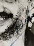 ARAFAT : Portrait photographique signé de Yasser Arafat - Signiert, Erste Ausgabe - Edition-Originale.com