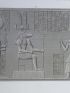 DESCRIPTION DE L'EGYPTE.  Koum Omboû (Ombos). Bas-reliefs du petit temple. Coeffures symboliques. Bas-reliefs des grottes de Selseleh. (ANTIQUITES, volume I, planche 45) - Prima edizione - Edition-Originale.com