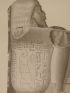 DESCRIPTION DE L'EGYPTE.  Collection d'antiques. Figure en granit noir, Fragments en albâtre. (ANTIQUITES, volume V, planche 60) - Erste Ausgabe - Edition-Originale.com