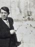 COCTEAU : Photographie originale inédite de Pablo Picasso à la Maison de Marcus Lucretius Fronto, Pompéi printemps 1917 - Edition Originale - Edition-Originale.com