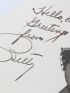 GRABLE : Photographie dédicacée de Betty Grable, la première pin-up de l'histoire du music-hall - Signiert, Erste Ausgabe - Edition-Originale.com