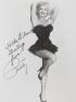 GRABLE : Photographie dédicacée de Betty Grable, la première pin-up de l'histoire du music-hall - Autographe, Edition Originale - Edition-Originale.com