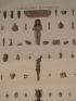 DESCRIPTION DE L'EGYPTE.  Collection d'antiques. Figures, amulettes en scarabée et autres en terre cuite, en bois, en bronze, émeraude.  - Prima edizione - Edition-Originale.com