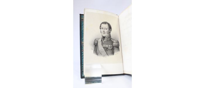 BERTHEZENE : Souvenirs militaires de la République et de l'Empire par le baron Berthezène publiés par son fils et dédiés à S.M. l'Empereur Napoléon III - Libro autografato, Prima edizione - Edition-Originale.com