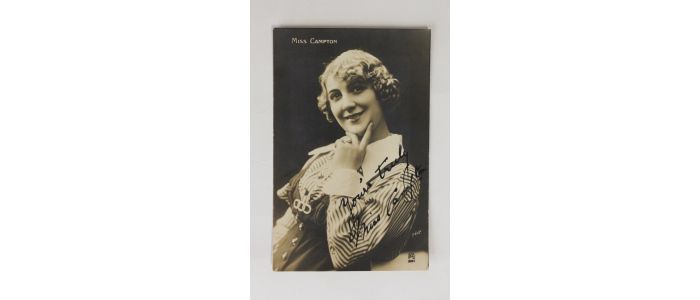 CAMPTON : Carte postale photographique signée d'Aimée Campton dite aussi miss Campton - Signed book, First edition - Edition-Originale.com