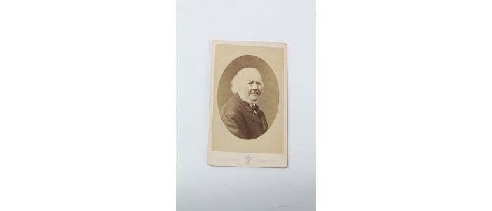 DAUMIER : [PHOTOGRAPHIE] Portrait photographique en médaillon d'Honoré Daumier  - Edition Originale - Edition-Originale.com