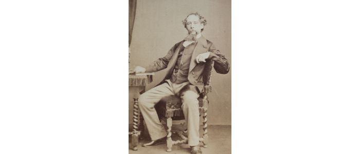 DICKENS : [PHOTOGRAPHIE] Portrait photographique de Charles Dickens - Edition Originale - Edition-Originale.com