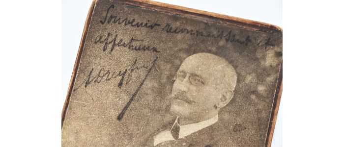 DREYFUS : Portrait photographique dédicacé d'Alfred Dreyfus - Signed book, First edition - Edition-Originale.com