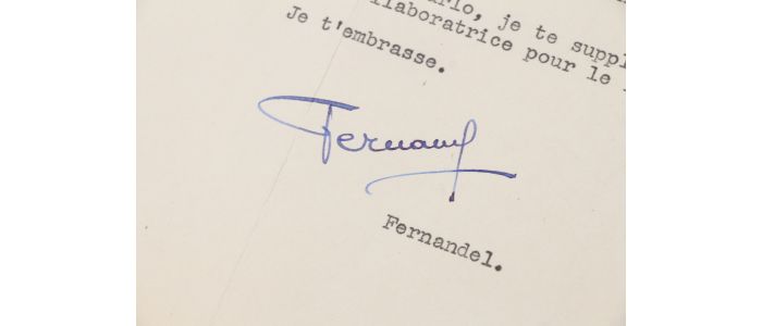 FERNANDEL : Lettre dactylographiée et signée à son grand ami et biographe Carlo Rim à propos de sa filmographie et d'un article écrit par Alice Rim, la femme de Carlo, que Fernandel n'a toujours pas 