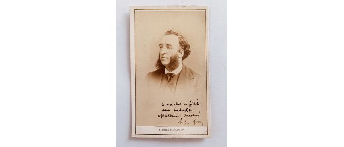 FERRY : [PHOTOGRAPHIE] Portrait photographique de Jules Ferry dédicacé - Signiert, Erste Ausgabe - Edition-Originale.com