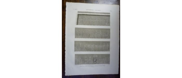 DESCRIPTION DE L'EGYPTE.  Denderah (Tentyris). Détail de la frise de la façade du portique du grand temple. (ANTIQUITES, volume IV, planche 15) - First edition - Edition-Originale.com