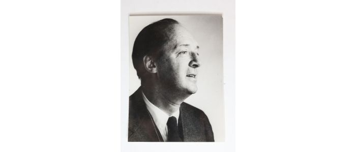 NABOKOV : Photographie originale représentant Vladimir Nabokov de profil - Edition Originale - Edition-Originale.com