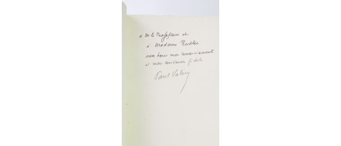 PETAIN : Discours de réception de M. le maréchal Pétain à l'Académie Française et réponse de M. Paul Valéry - Signiert, Erste Ausgabe - Edition-Originale.com