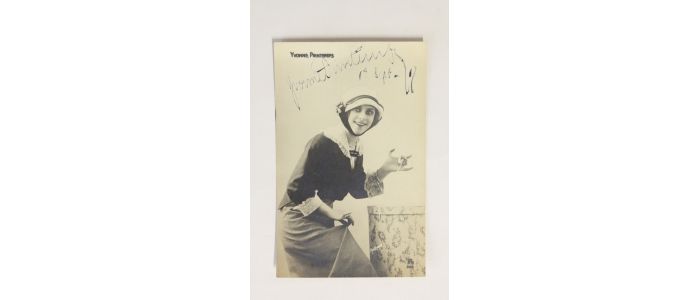 PRINTEMPS : Carte postale photographique signée d'Yvonne Printemps - Signiert, Erste Ausgabe - Edition-Originale.com