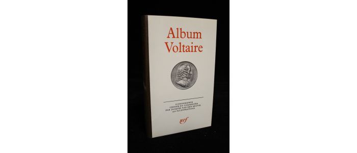 VOLTAIRE : Album Voltaire - Edition Originale - Edition-Originale.com