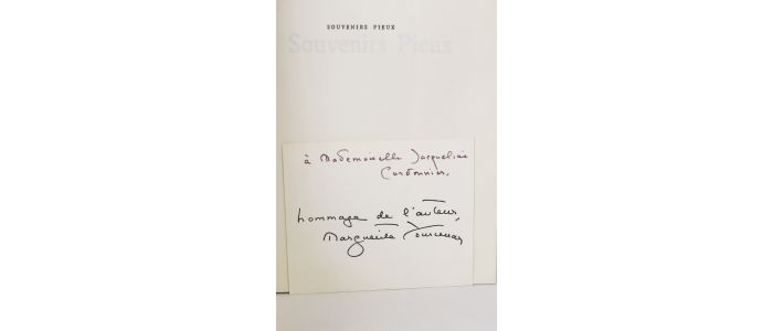 YOURCENAR : Souvenirs pieux - Signiert - Edition-Originale.com