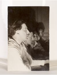 BRETON : Photographie originale représentant André Breton de profil aux côtés de Max Morise - Edition Originale - Edition-Originale.com