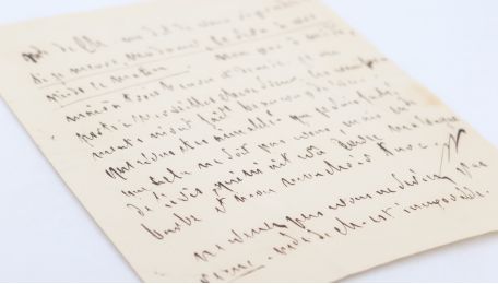 CHATEAUBRIAND : Lettre autographe adressée à madame Amédée de Duras concernant son état de santé qui s'améliore : 