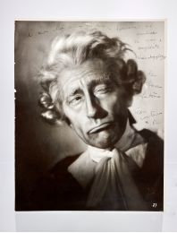 COCTEAU : [PHOTOGRAPHIE] Portrait photographique de Jean Cocteau dédicacé par le poète à Willy Michel - Autographe, Edition Originale - Edition-Originale.com