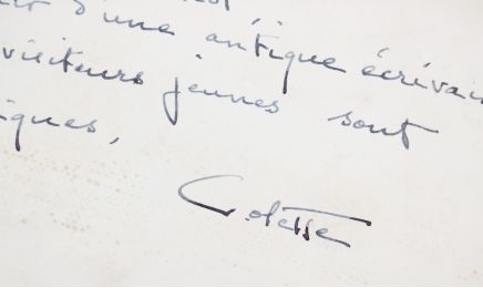 COLETTE : Photographie de Colette dédicacée  - Libro autografato, Prima edizione - Edition-Originale.com