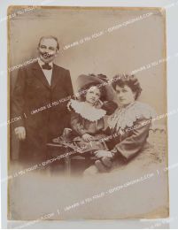 DELHAYE DESTOUCHES : Portrait photographique de Charles Destouches, oncle de Louis-Ferdinand Céline et sa famille - Erste Ausgabe - Edition-Originale.com