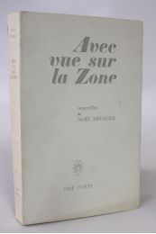 DEVAULX : Avec vue sur la zone - First edition - Edition-Originale.com