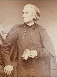 LISZT : [PHOTOGRAPHIE] Portrait photographique de Franz Liszt en tenue d'abbé - Erste Ausgabe - Edition-Originale.com