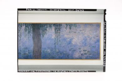 MONET : Les Nymphéas, 25 photographies sous forme de films-contacts transparents en couleur  - First edition - Edition-Originale.com