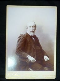 HUGO : Portrait photographique d'Auguste Vacquerie par Eugène Pirou - First edition - Edition-Originale.com