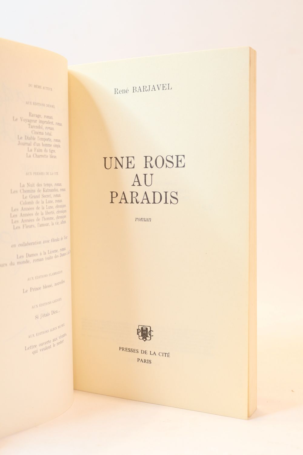 Une rose au paradis